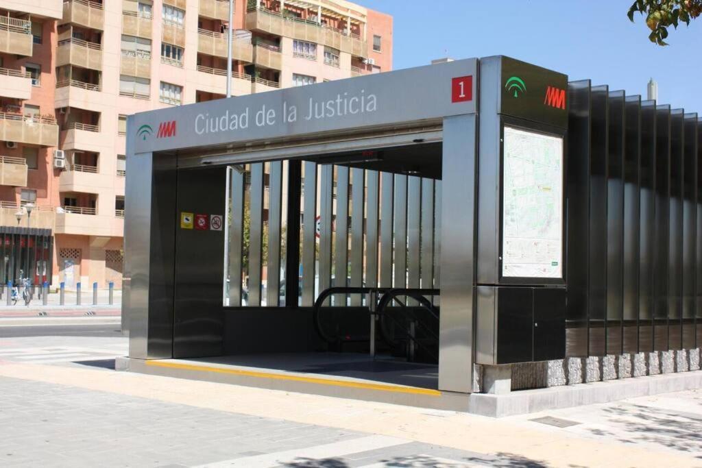 Precioso Alojamiento En La Mejor Zona De Málaga Exterior foto